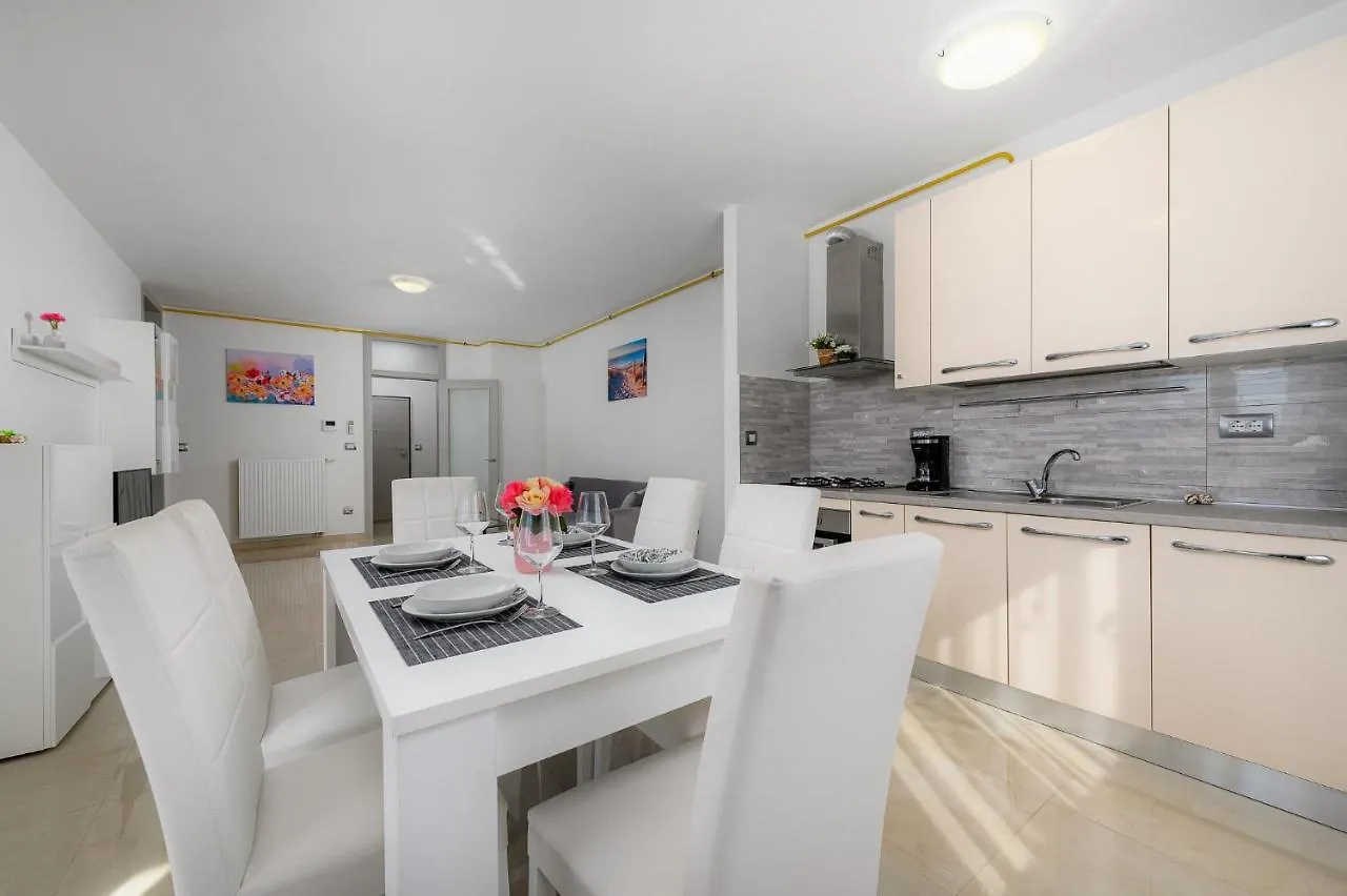 Stancija Amoroso Porec Apartments