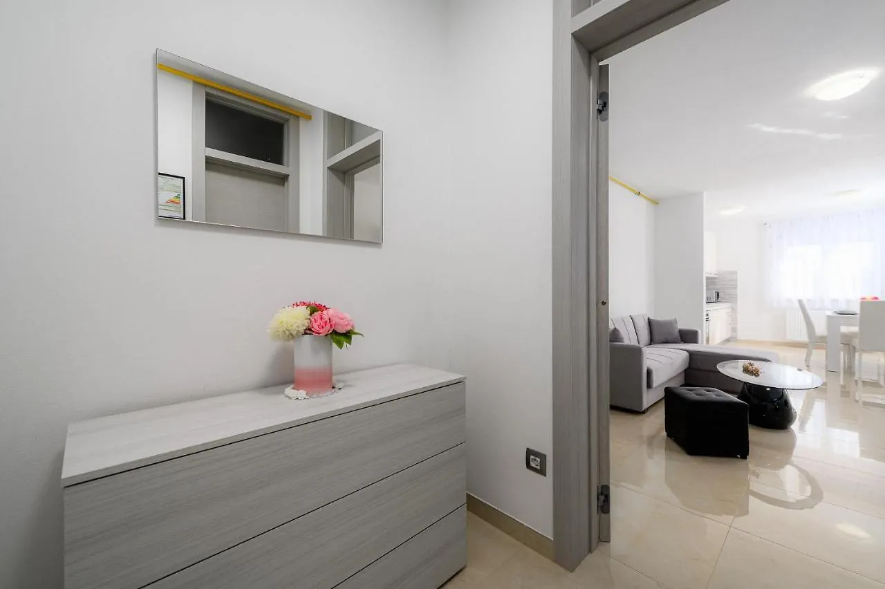 Stancija Amoroso Porec Apartments